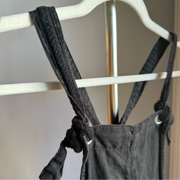 ZARA Cotton Linen Cross Back Romper / Overalls with Pockets in Black - Picture 10 of 11